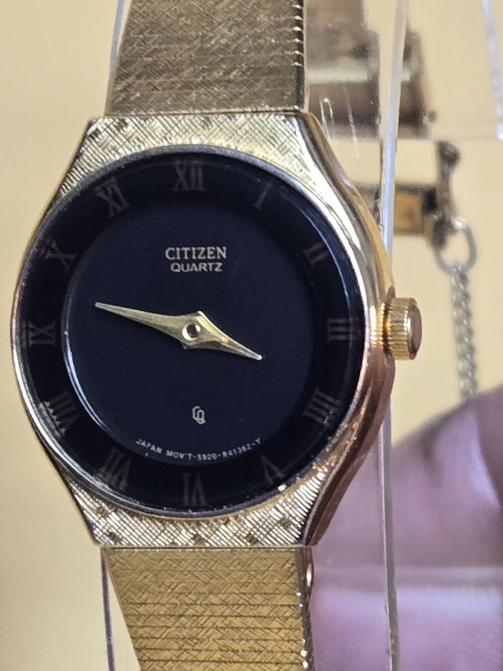 Citizen Black Dial Gold Tone 18mm Ladies' Watch. 5.5" BAND. New Battery